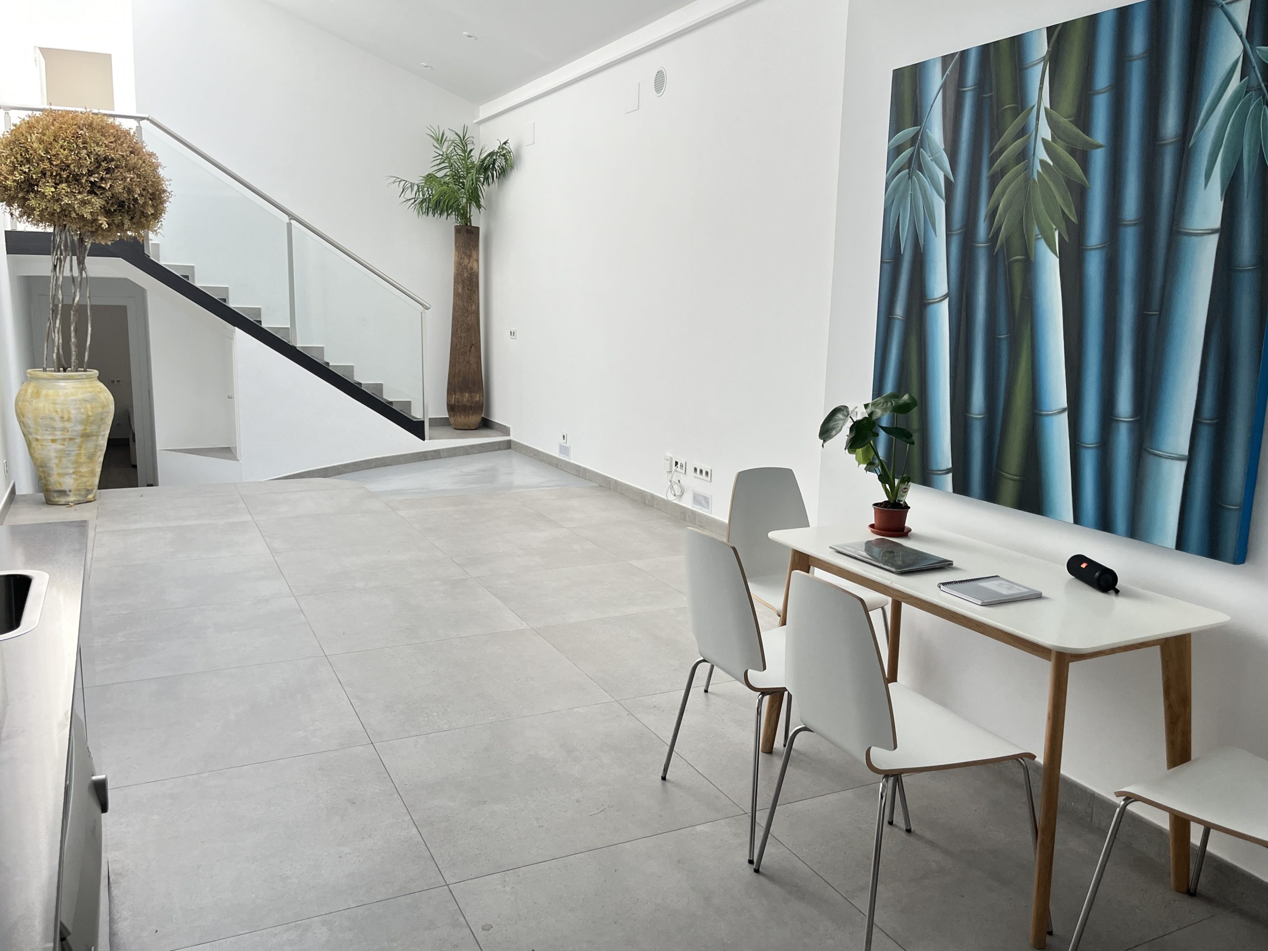 Vista general sala grande Nave24 — espacio diáfano Madrid norte